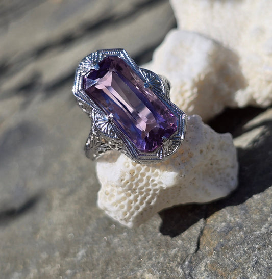 14k white gold filigree emerald cut amethyst c.1920's antique ring