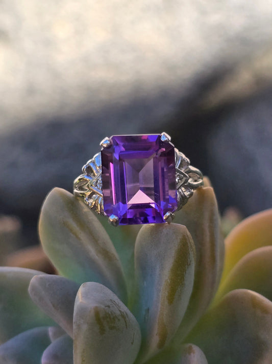 14k white gold emerald cut amethyst and diamond estate ring