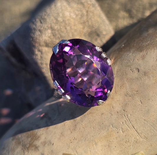 18k white gold filigree amethyst c.1920's antique ring