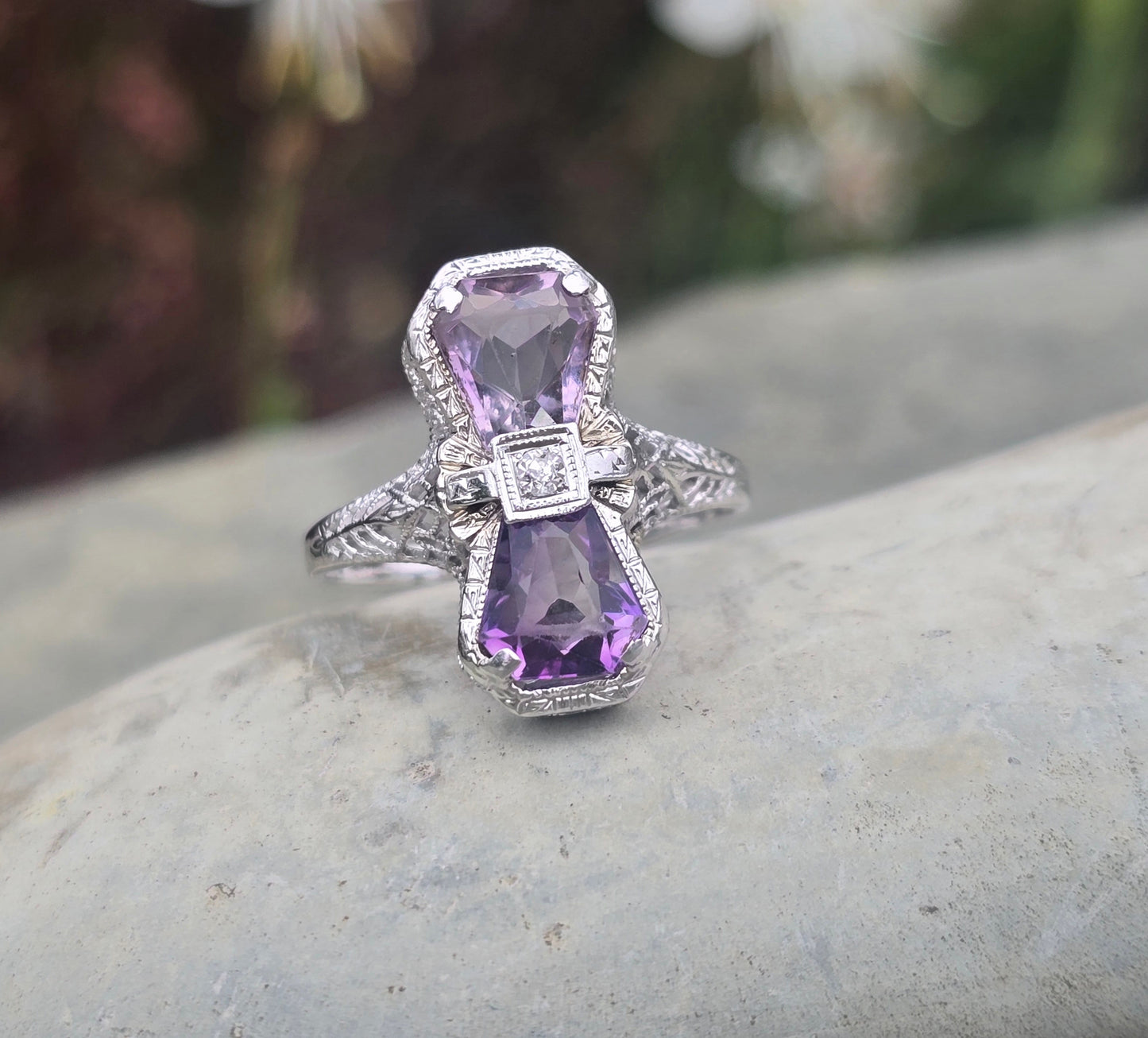 14k white gold bow filigree amethyst and diamond c.1920's antique ring